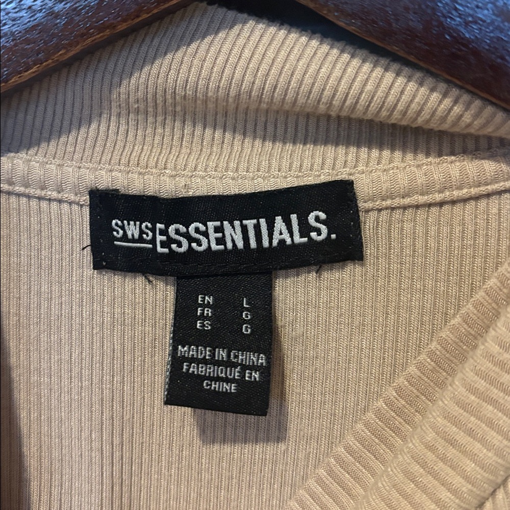 Essentials Ribbed Layering Mockneck - Picture 2 of 3